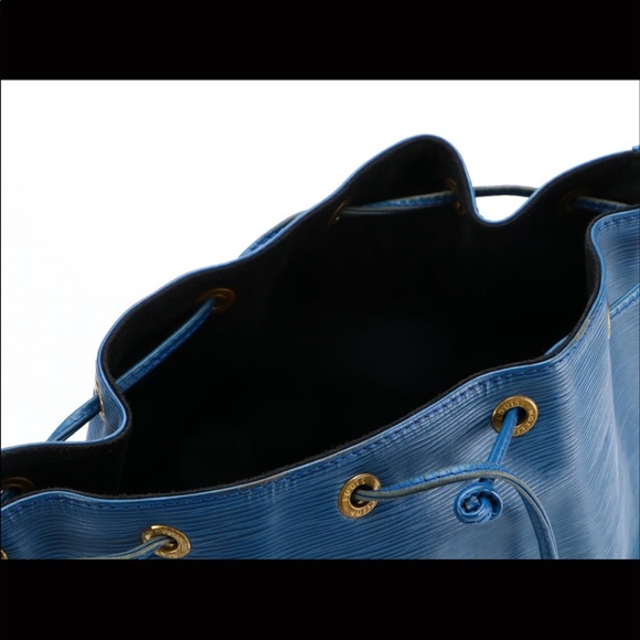 Luis Vuitton bucket bag - Picture 8 of 9